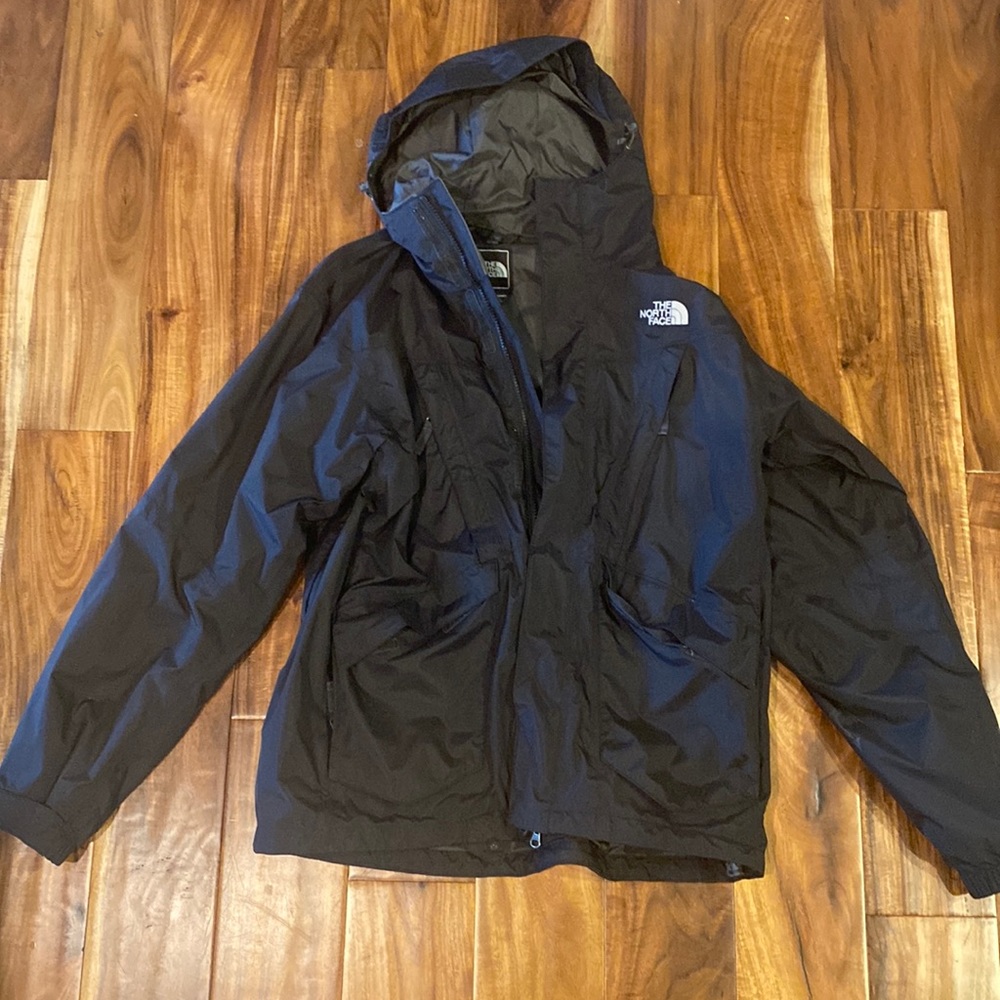 North Face Raincoat Size Small